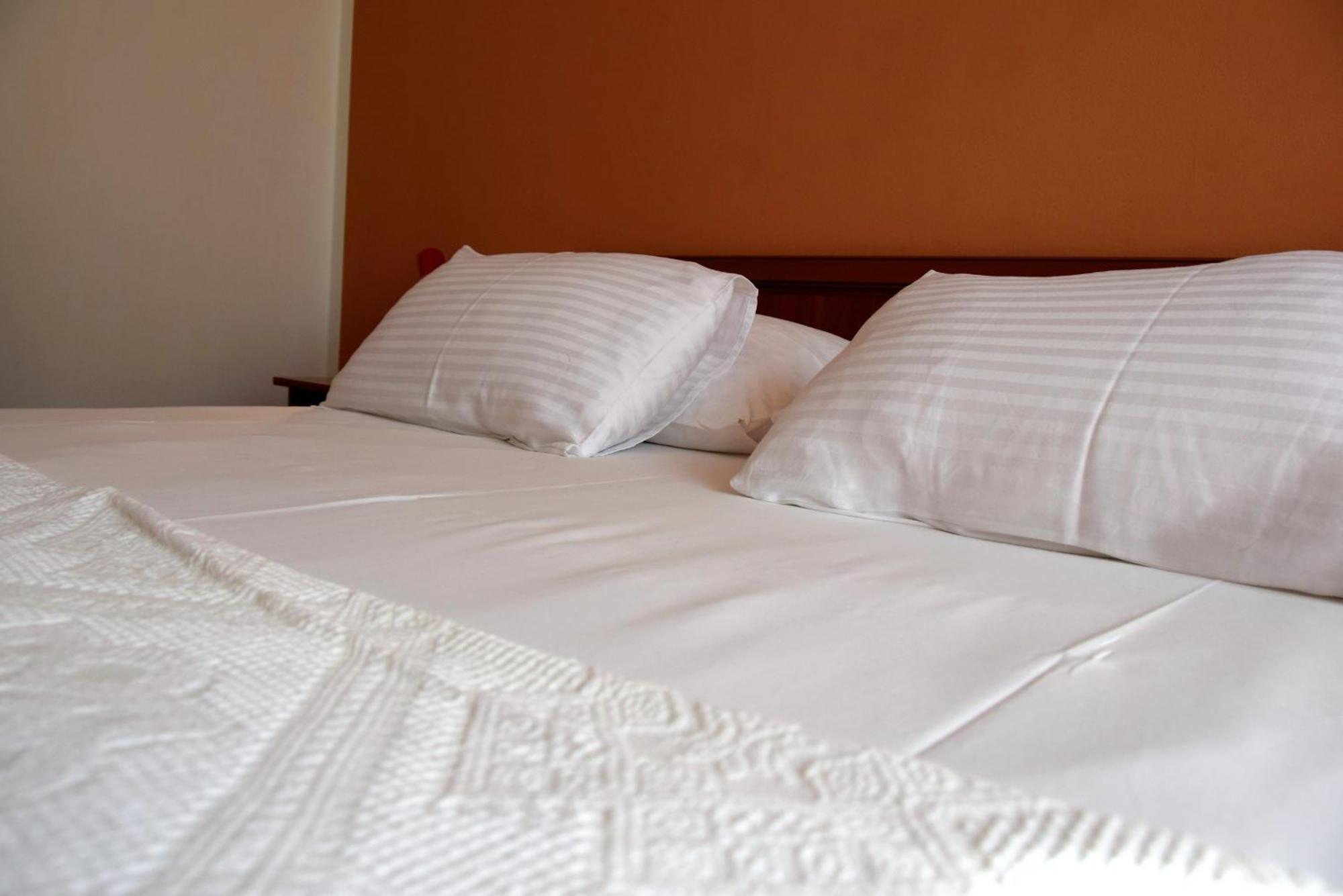 Miramar Apartments Banjol Zewnętrze zdjęcie