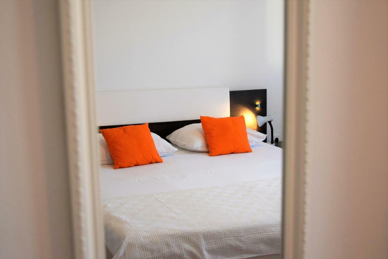Miramar Apartments Banjol Zewnętrze zdjęcie