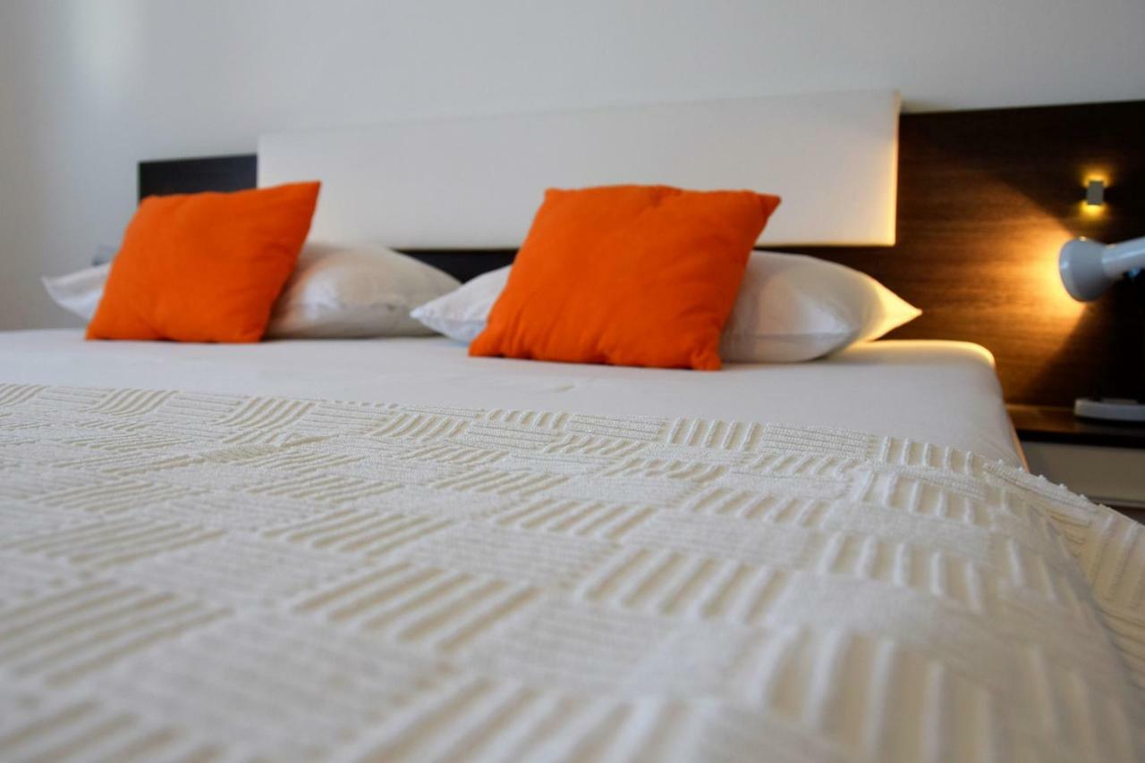 Miramar Apartments Banjol Zewnętrze zdjęcie