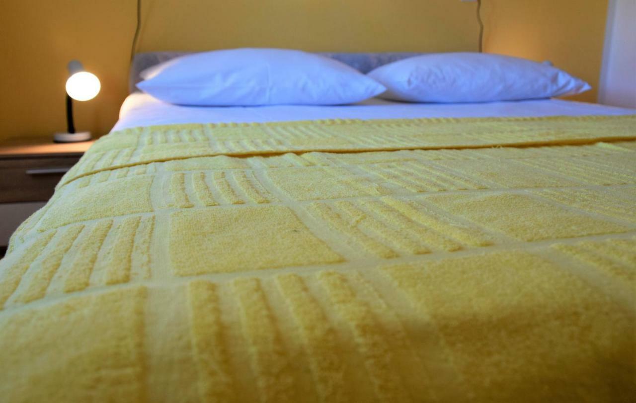 Miramar Apartments Banjol Zewnętrze zdjęcie